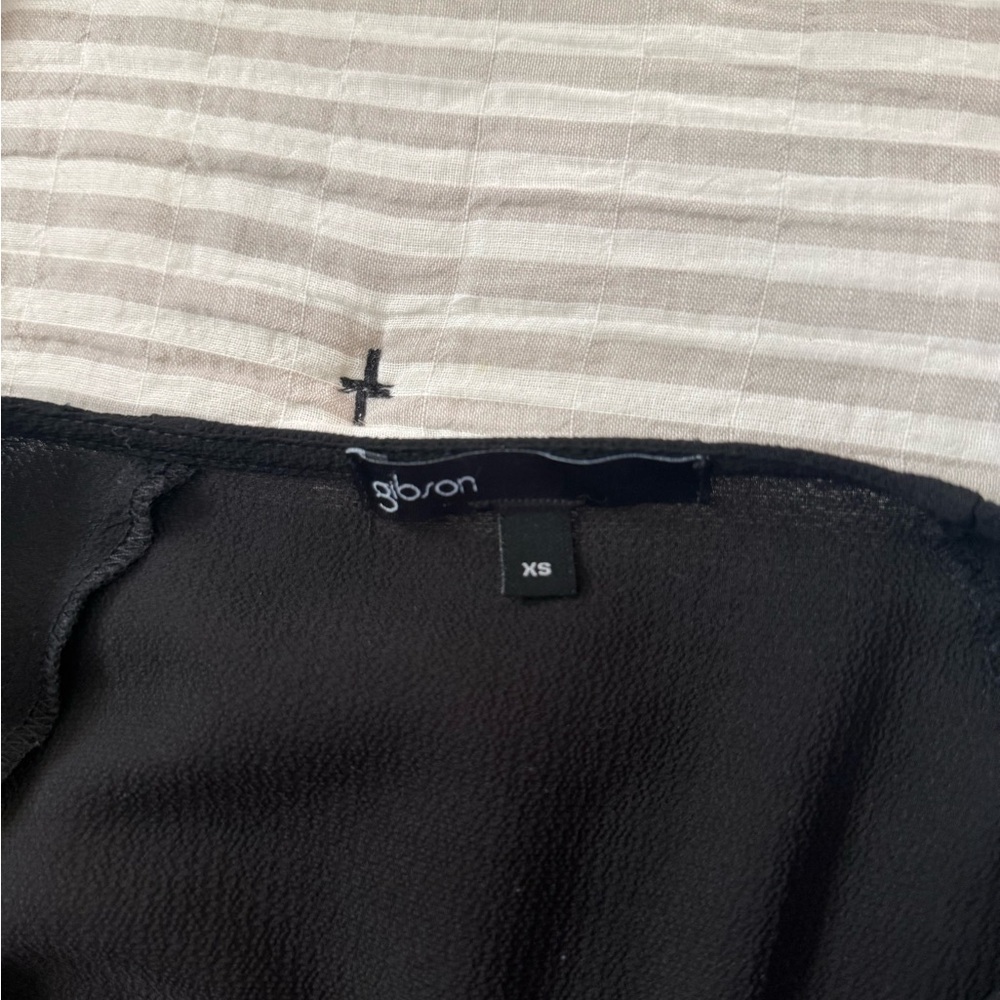 Gibson Black Women's Blouse - Picture 4 of 4
